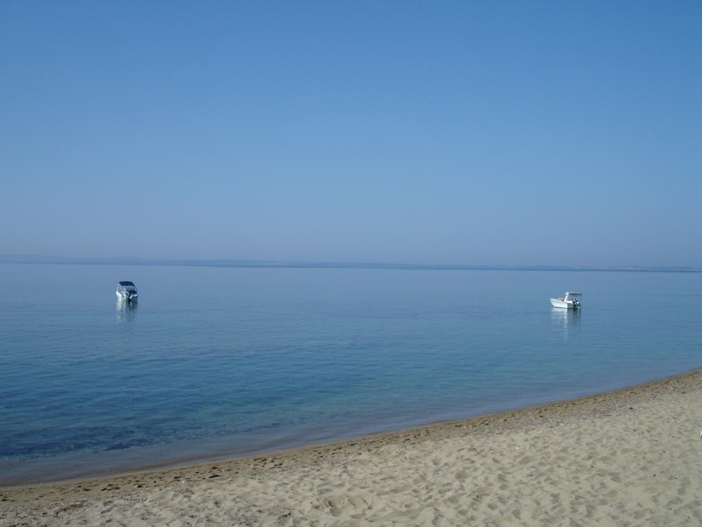 Bungalows Camping Kouyoni Gerakini Bagian luar foto